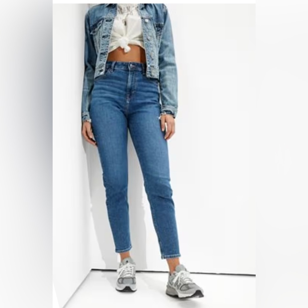 American Eagle Stretch Mom Jeans